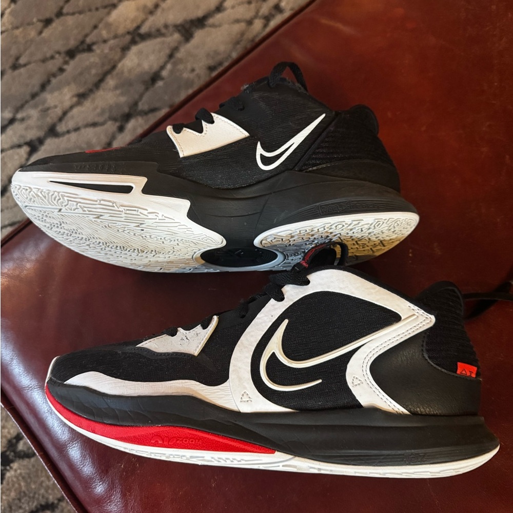 Kyrie 5’s Basketball Shoes